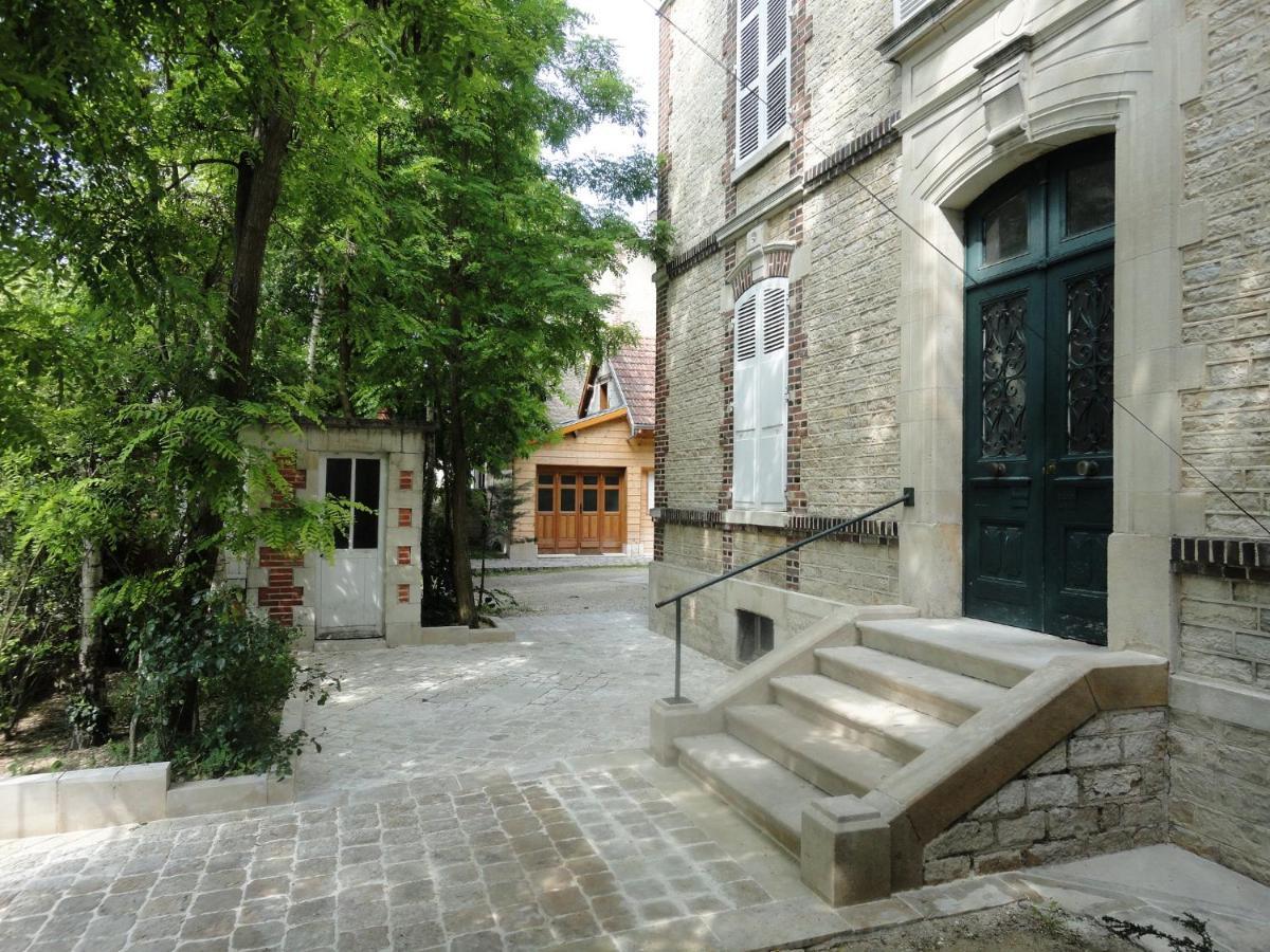 Au Fil De Troyes Bed and Breakfast Sainte-Savine Εξωτερικό φωτογραφία