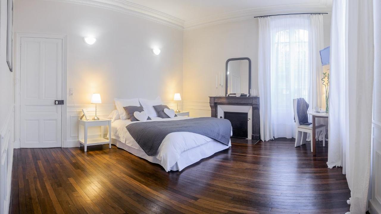 Au Fil De Troyes Bed and Breakfast Sainte-Savine Εξωτερικό φωτογραφία