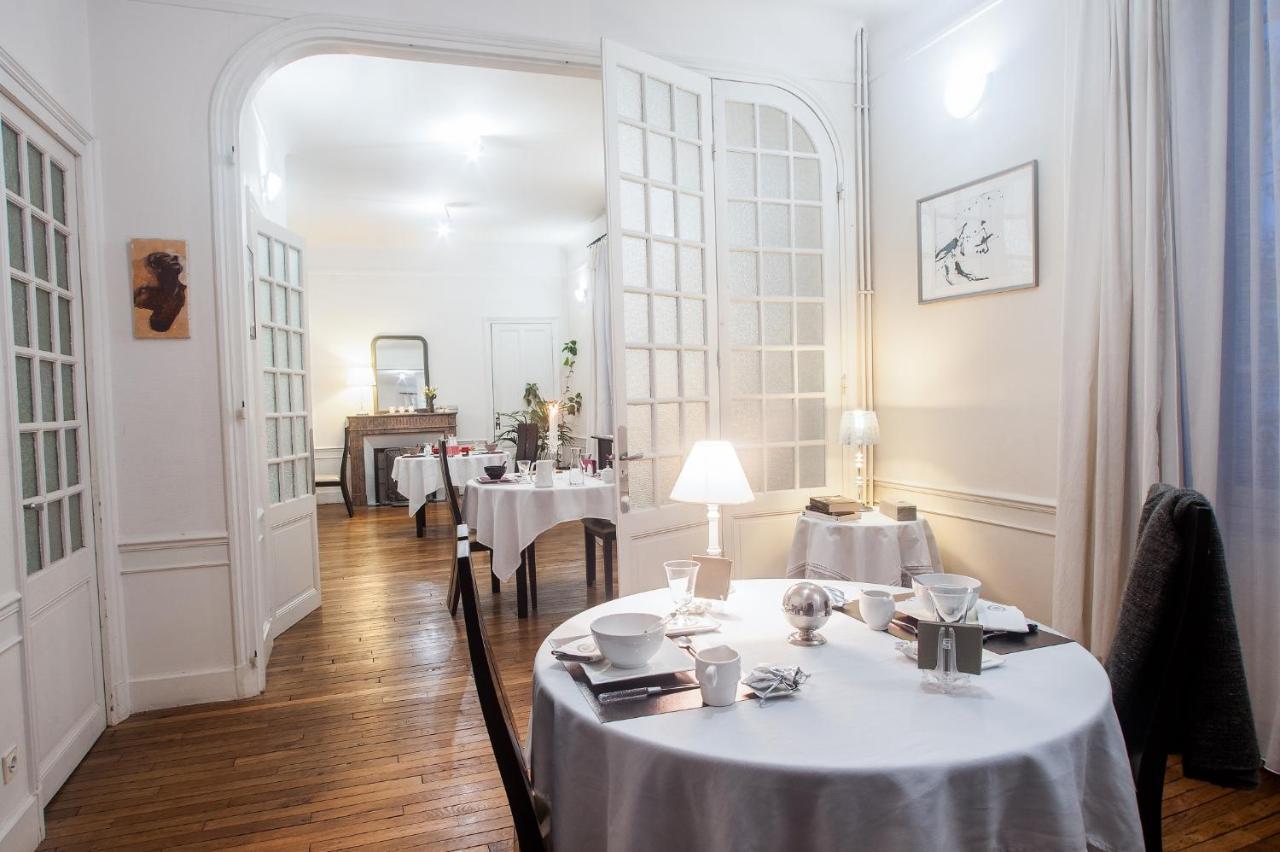 Au Fil De Troyes Bed and Breakfast Sainte-Savine Εξωτερικό φωτογραφία